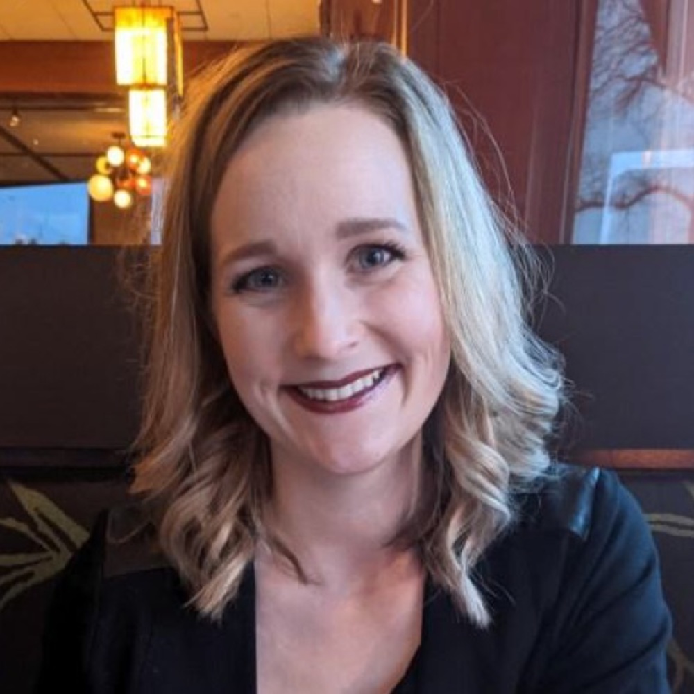 Meet your Posher, Jennifer